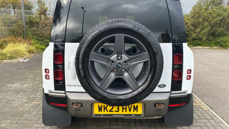 Land Rover Defender 3.0 D250 X-Dynamic SE 90 3dr Auto Diesel Estate